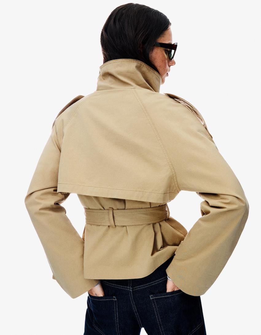 NOVATA | URBAN | Trench-coat court
